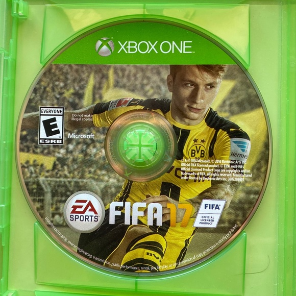Xbox One FIFA 17 EA Sports - Picture 4 of 5